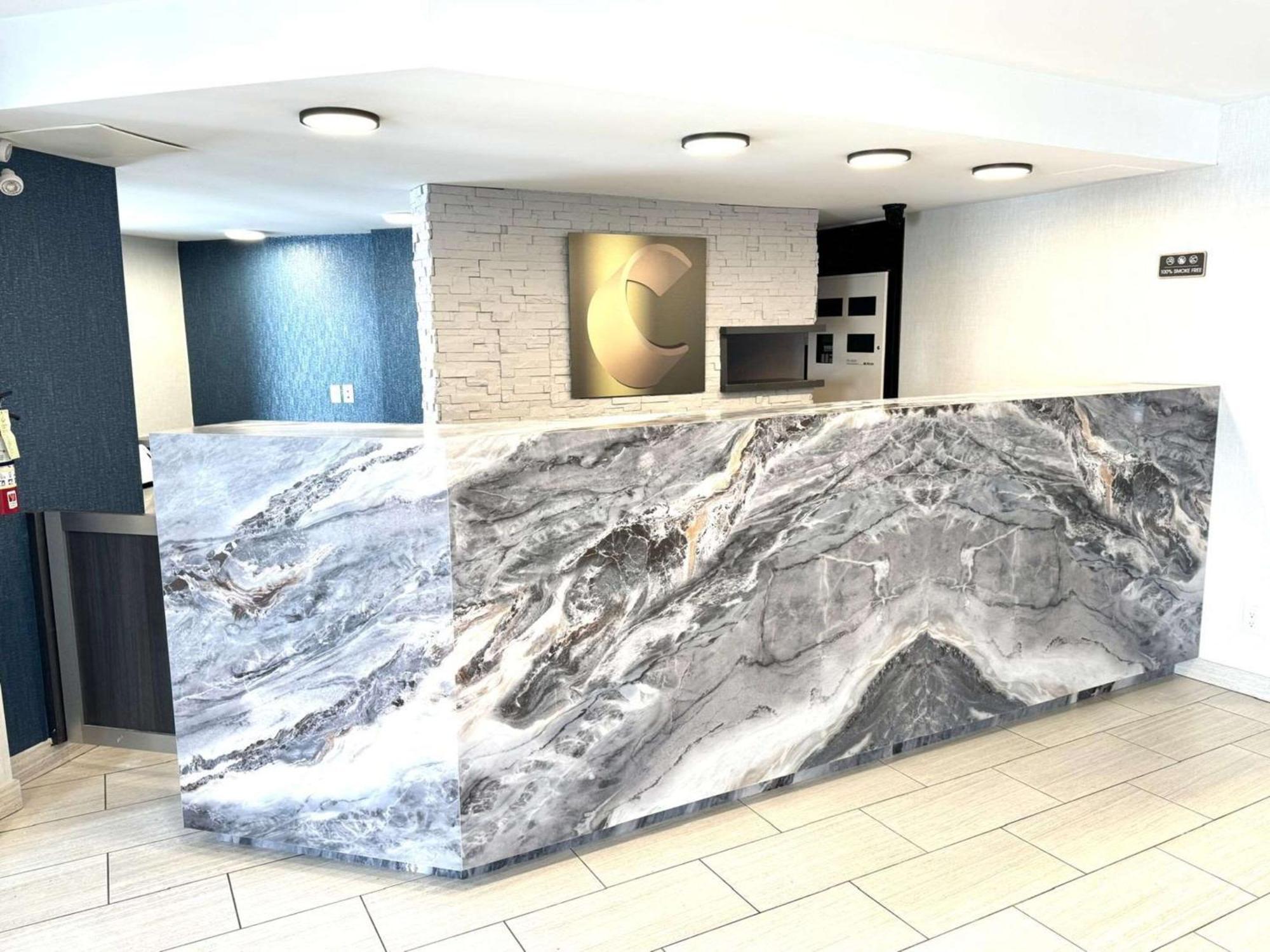 Comfort Inn Sainte-Catherine Exteriör bild